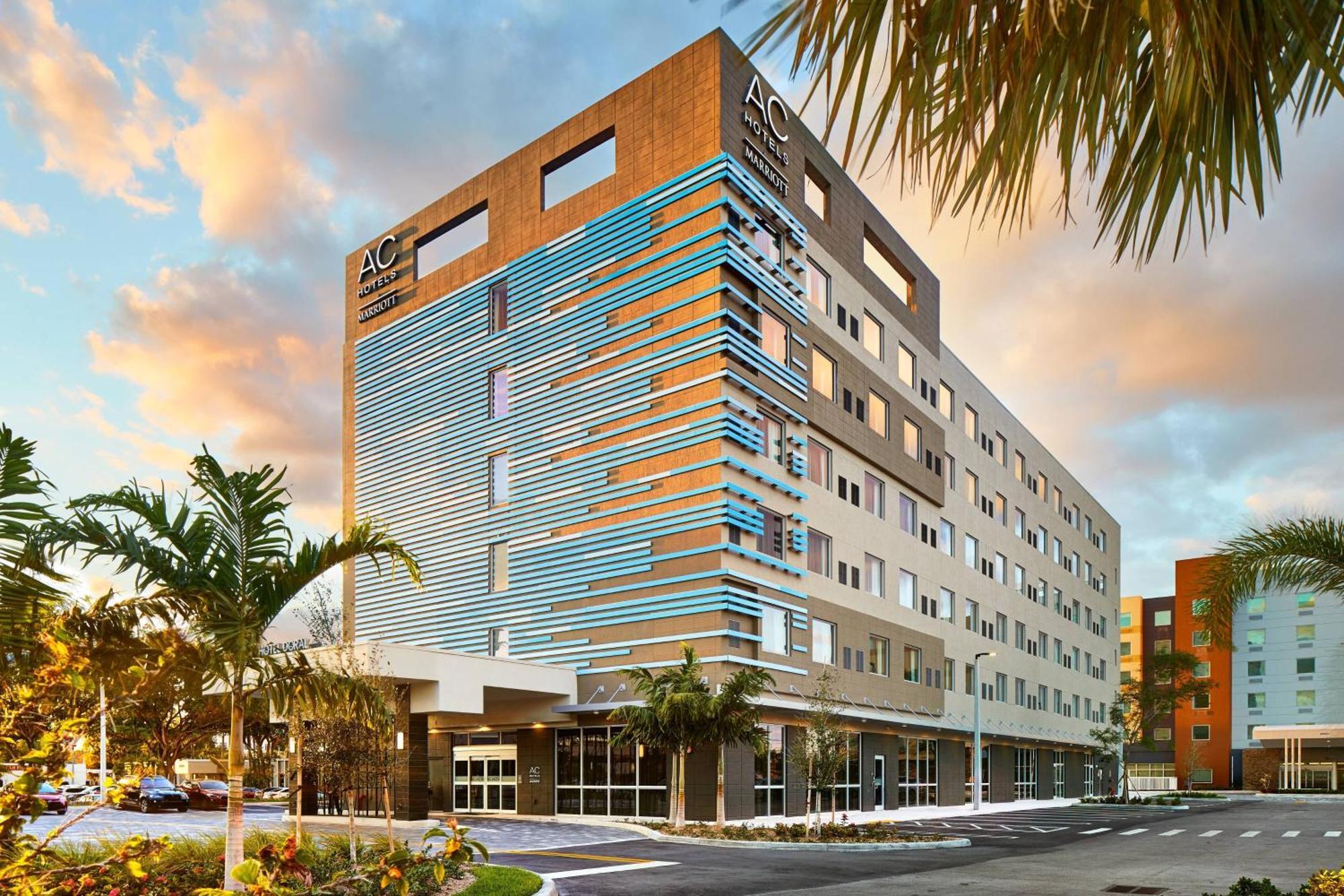 Ac Hotel By Marriott Miami Airport West/Doral Zewnętrze zdjęcie